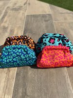 Pochette à main  (motif léopard)