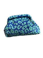 Pochette à main  (motif léopard)